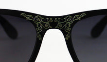 Cargar imagen en el visor de la galería, Gafas de Sol 'Filigrana'