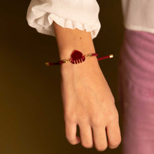 Cargar imagen en el visor de la galería, Pulsera fallera con peineta