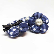 Cargar imagen en el visor de la galería, Pinzas clip falleras flor y perla