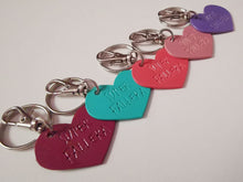 Cargar imagen en el visor de la galería, Llavero súper fallera cor.