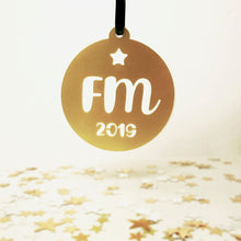 Cargar imagen en el visor de la galería, Bola de metacrilato para árbol de navidad. Fallera Mayor.