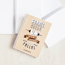 Cargar imagen en el visor de la galería, Libreta 'Queda un día menos para Fallas'.