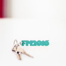 Cargar imagen en el visor de la galería, Llavero fallera mayor año.