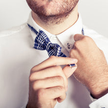 Cargar imagen en el visor de la galería, Elegante pajarita de tela fallera para fiesta