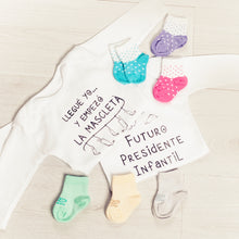 Cargar imagen en el visor de la galería, Pack de regalos falleros para bebé.