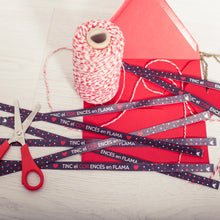 Cargar imagen en el visor de la galería, Pulsera fallera 'Cor encés en flama'.