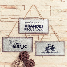 Cargar imagen en el visor de la galería, Placas decorativas metálicas con mensajes motivadores.