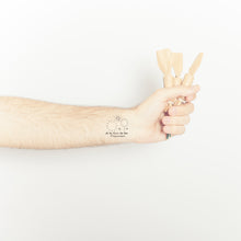 Cargar imagen en el visor de la galería, Tatuaje 'A la llum de es Fogueres'