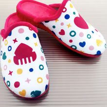 Cargar imagen en el visor de la galería, Zapatillas falleras para estar cómoda en casa