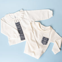 Cargar imagen en el visor de la galería, Body para bebé con detalles de tela de pañuelo fallero