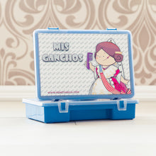 Cargar imagen en el visor de la galería, Caja de ganchos de peluquería para fallera.