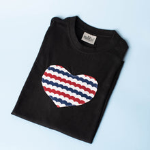 Cargar imagen en el visor de la galería, Camiseta de hogueras para bebés que quieren vivir las fiestas alicantinas