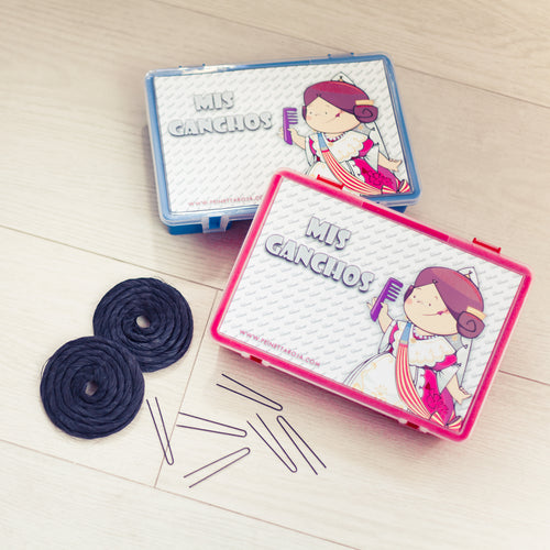 Caja de ganchos de peluquería para fallera.
